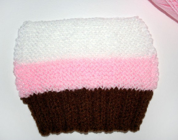 cupcake wrist warmer